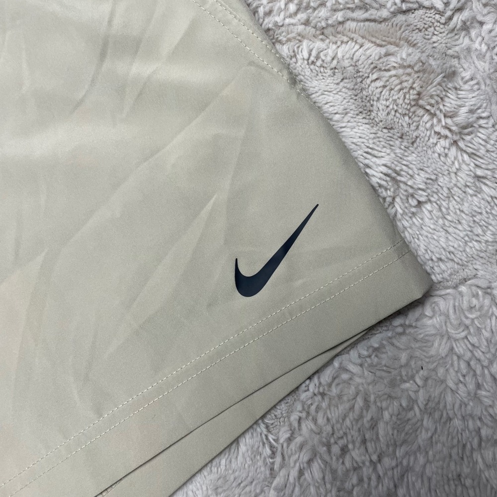 Nike Mens Dri-FIT Form 7" Unlined Training Shorts Khaki Tan XL DV9857-251 NWOT - Picture 2 of 7